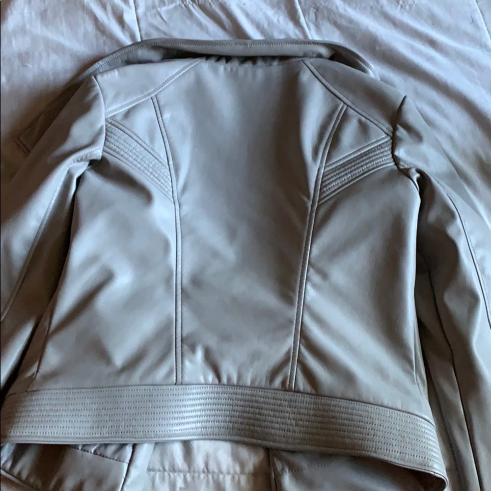 Jacket - Picture 3 of 3